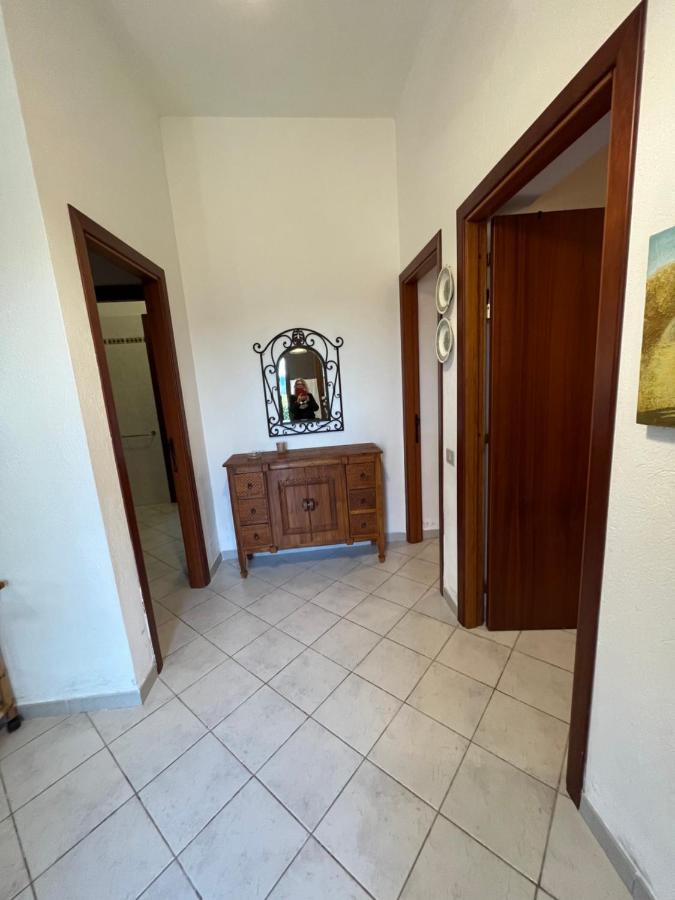 Villa La Casa Sotto La Torre Chia Exterior foto
